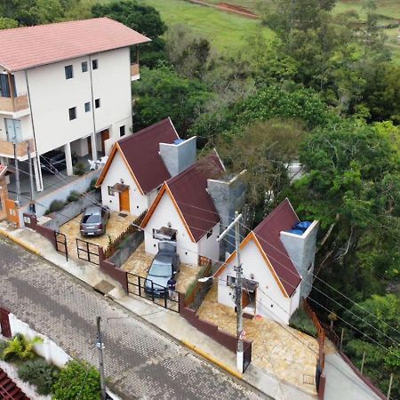 Santo Antônio do Pinhal Villa Italia Chale المظهر الخارجي الصورة